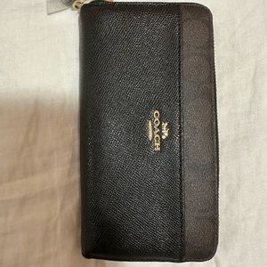 Coach wallet brand new